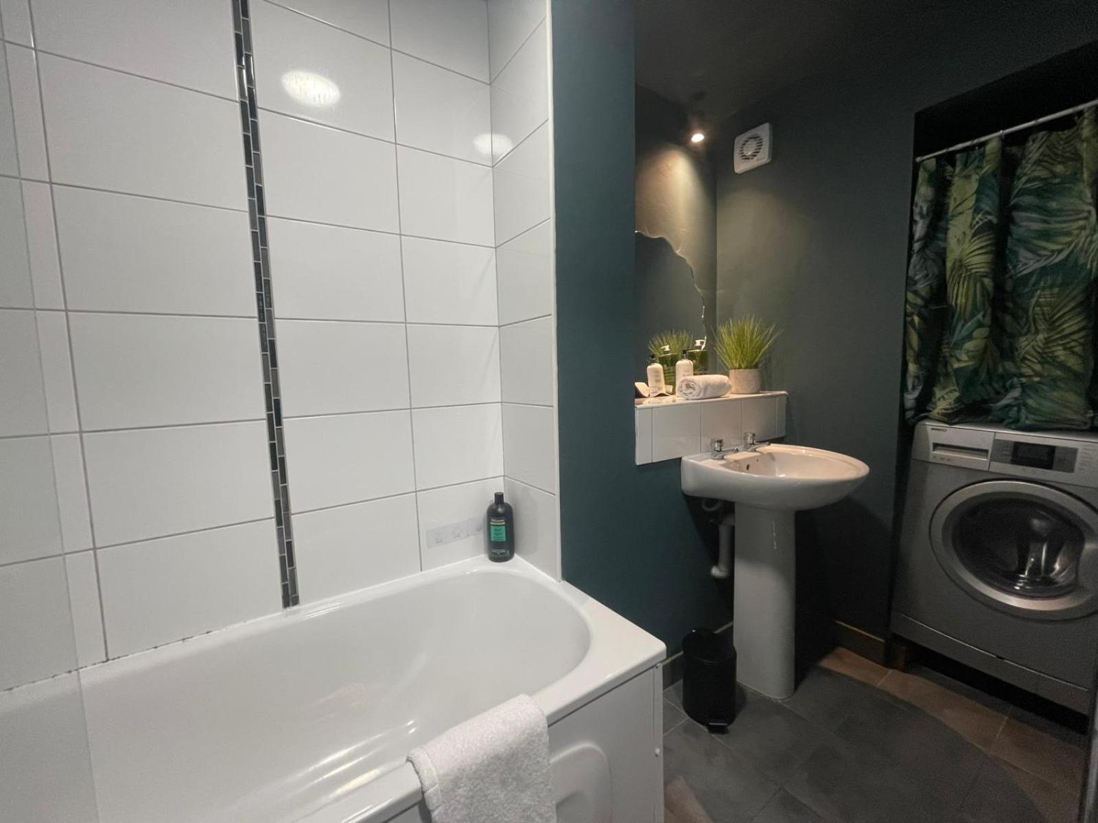 Garden Town Flat Accommodating 8 Guests Appartement *