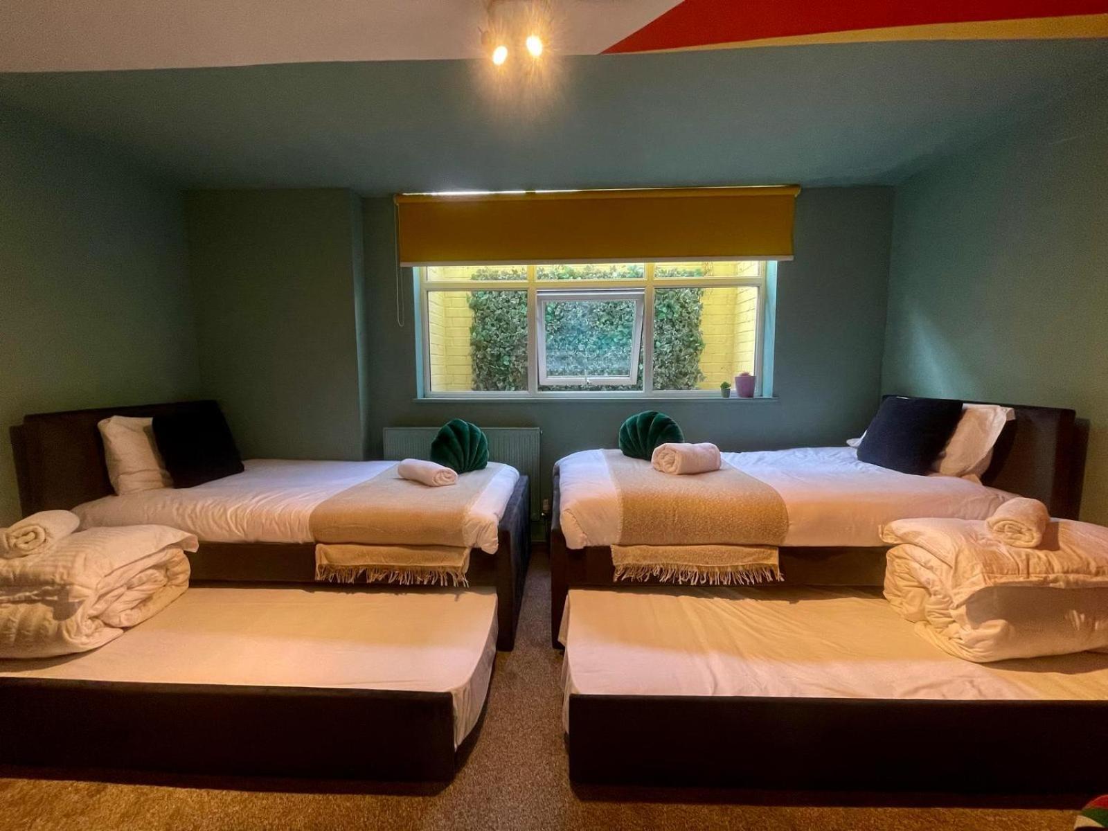 Garden Town Flat Accommodating 8 Guests Hove